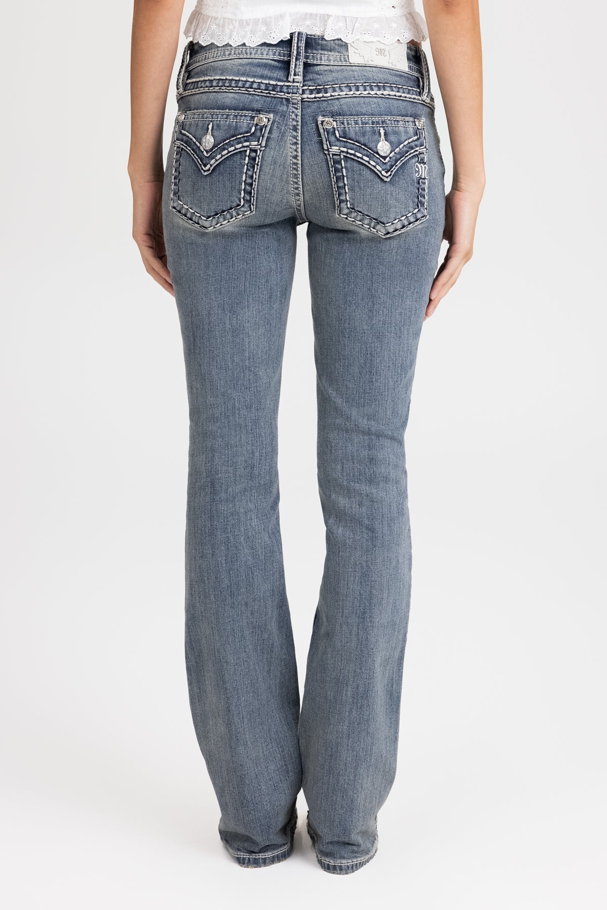 M5014B435_BACKCROP